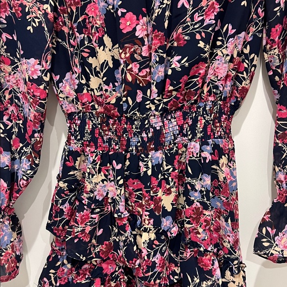 Scoop floral dress - Picture 2 of 5